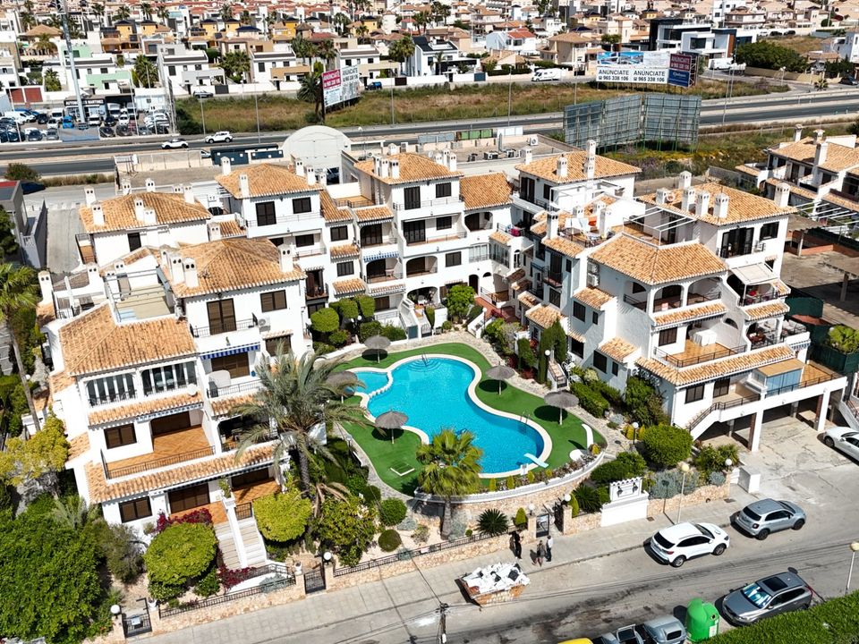 Lejlighed i Orihuela Costa, Alicante - foto 1
