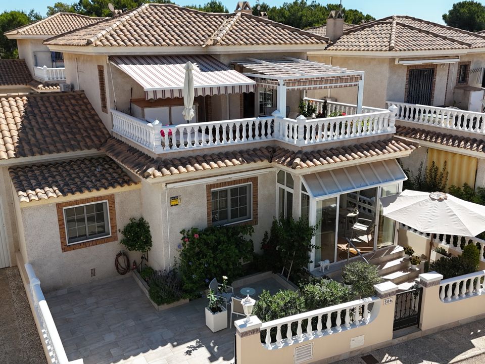 Villa i Orihuela Costa, Alicante - foto 1