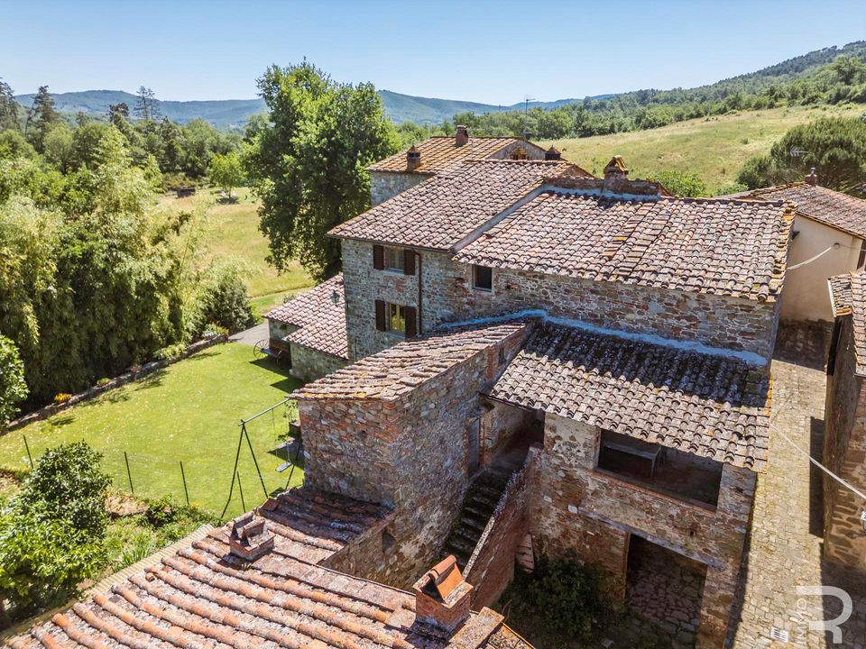 Casa adossada a Bucine, Arezzo - foto 5