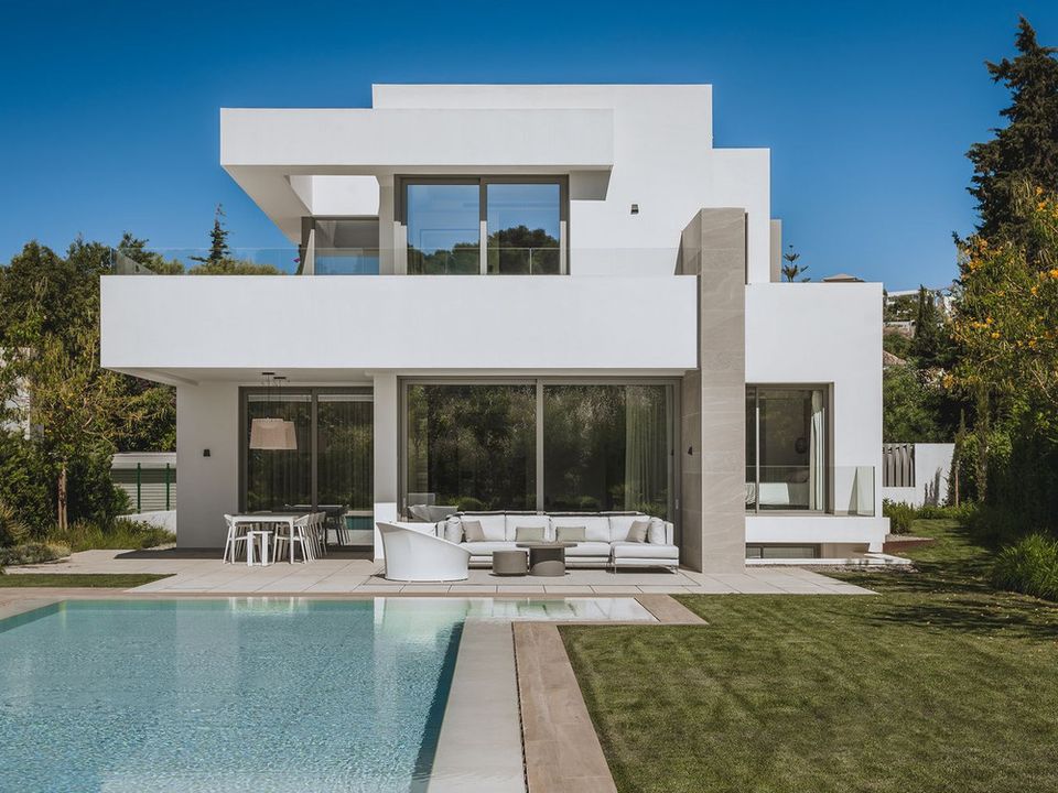 Villa i El Paraiso, Malaga - foto 1