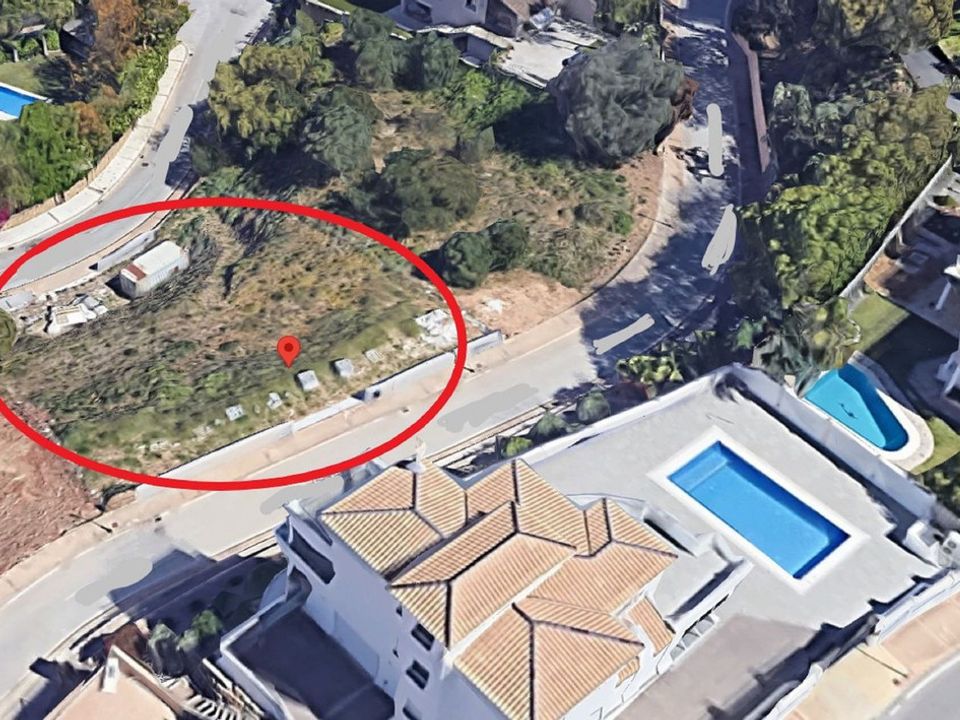 Helårsgrund i Elviria, Malaga - foto 2