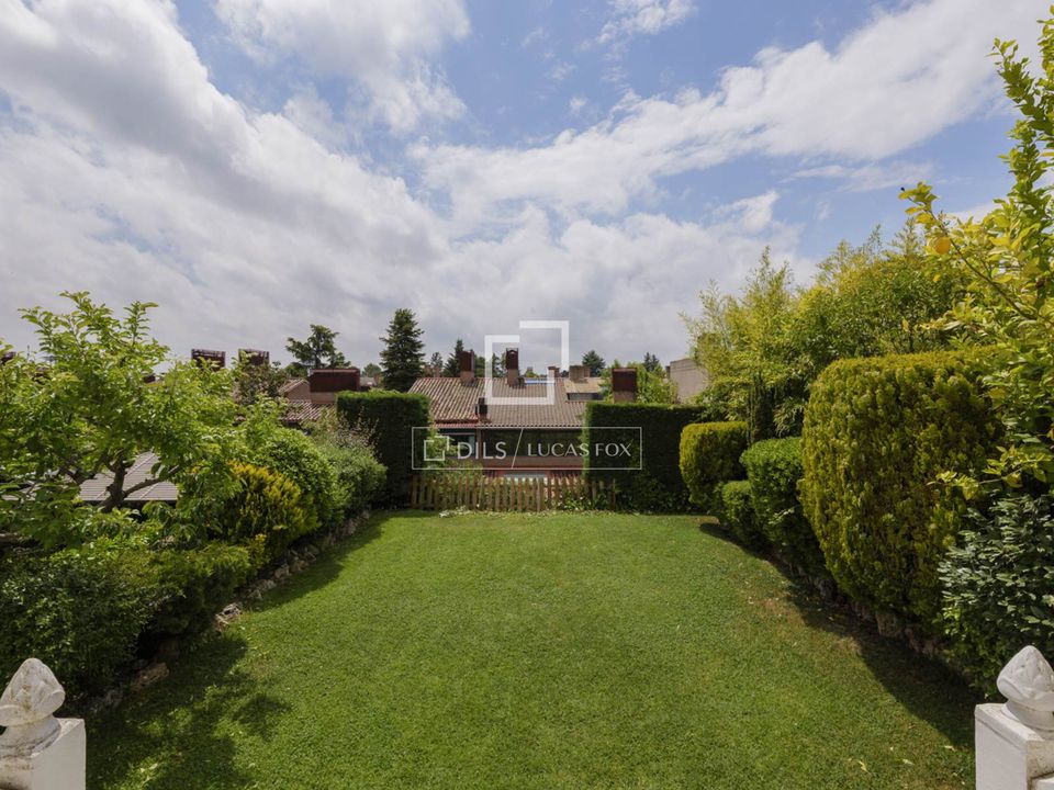 Villa i Boadilla Del Monte, Madrid - foto 1