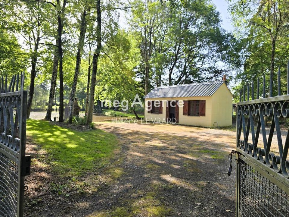 Helårsgrund i Brée, Mayenne - foto 1