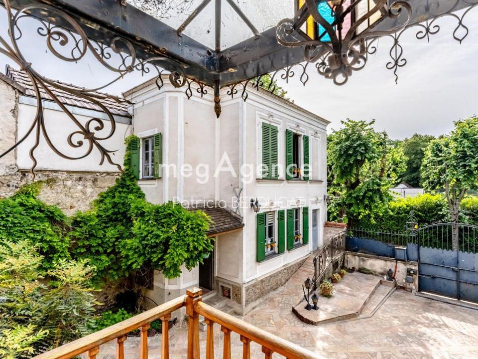 Villa i Le Perreux-sur-Marne, Val-de-Marne - foto 1