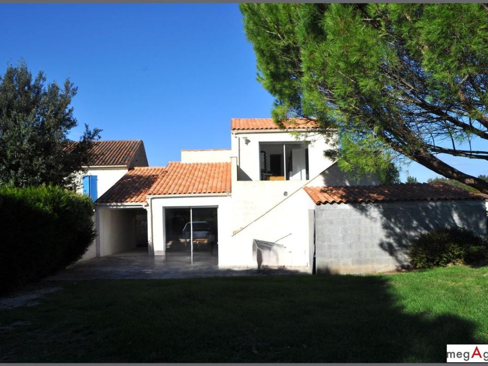 Villa i Saint-Pierre-la-Noue, Charente-Maritime - foto 1