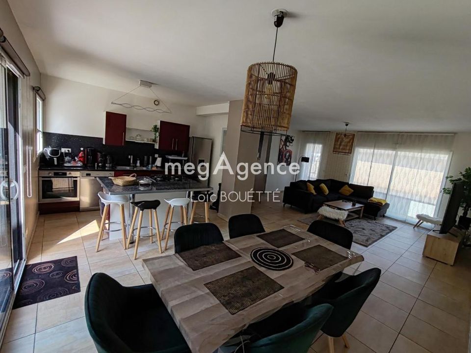 Villa in Rennes, Ille-et-Vilaine - foto 1