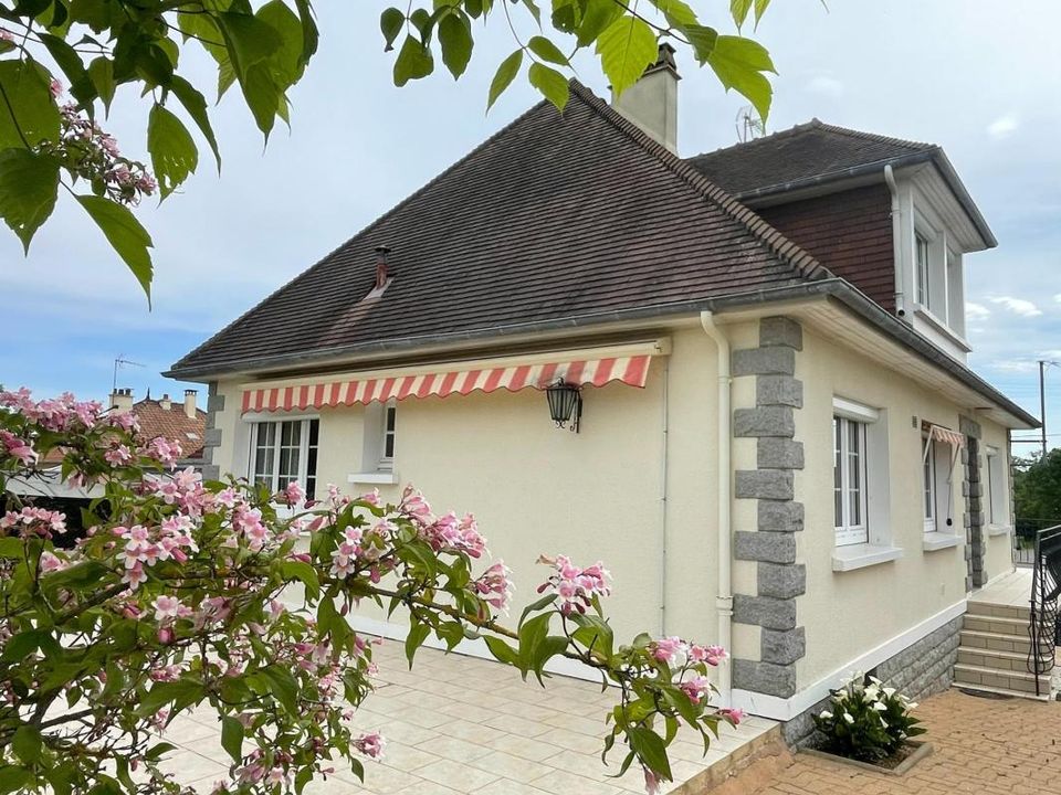 Villa i Noyen-sur-Sarthe, Sarthe - foto 1