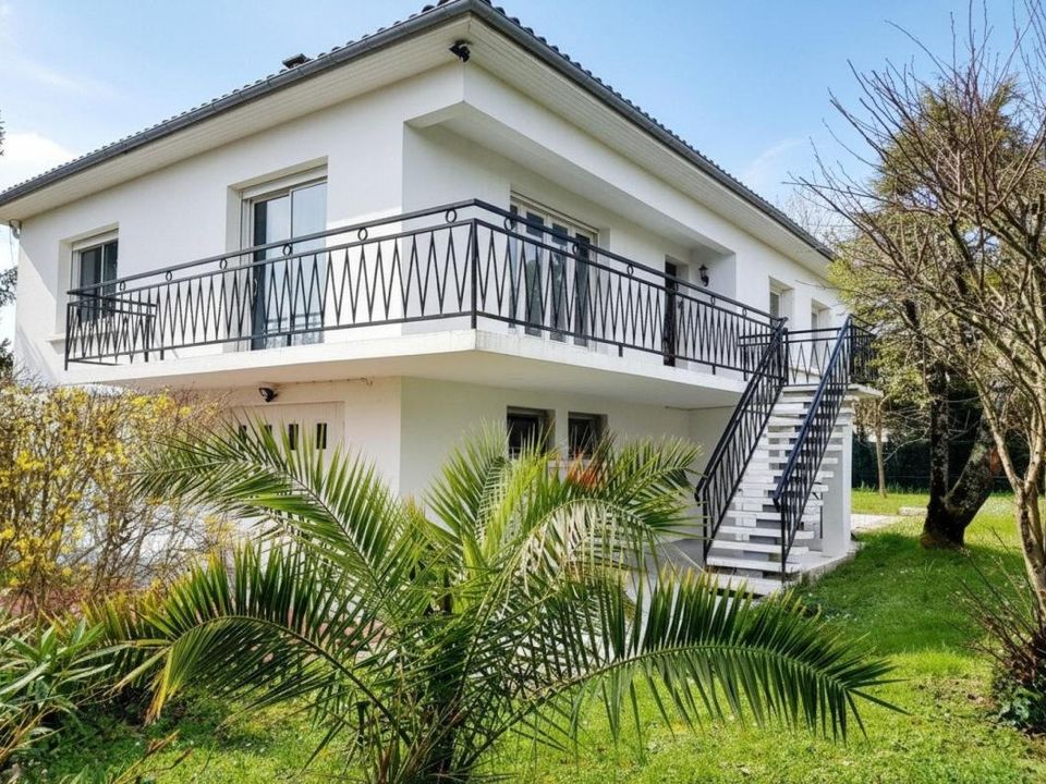 Byhus i Jonzac, Charente-Maritime - foto 1