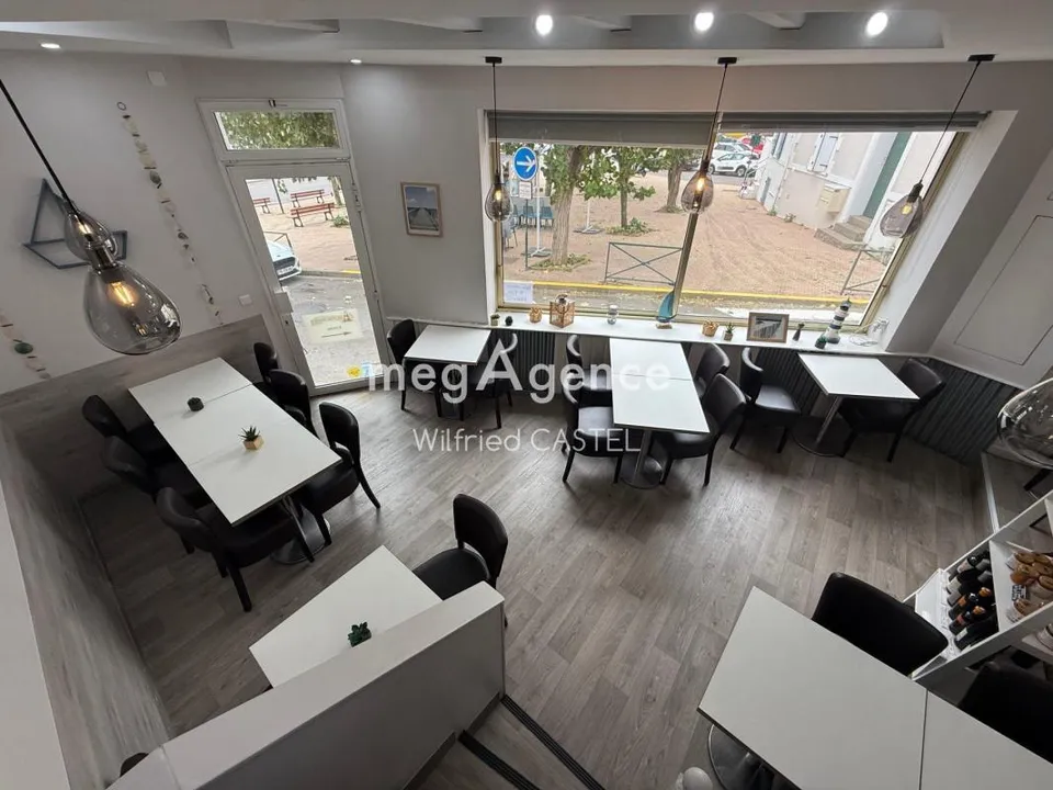 Propriedade comercial em Les Sables-d'Olonne, Vendee - foto 1