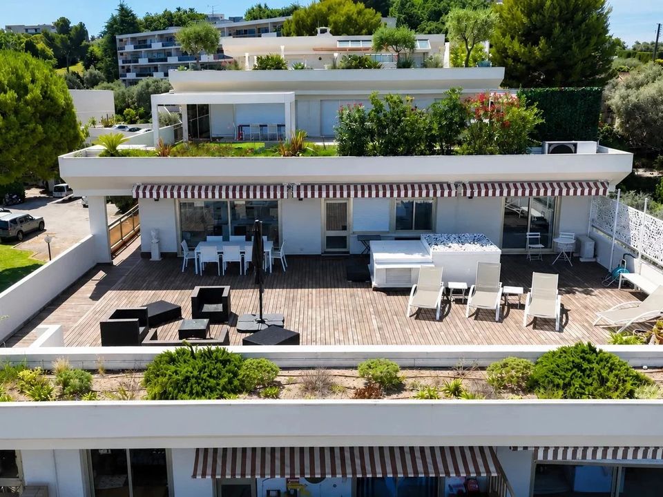 Lejlighed i Antibes, Alpes-Maritimes - foto 1