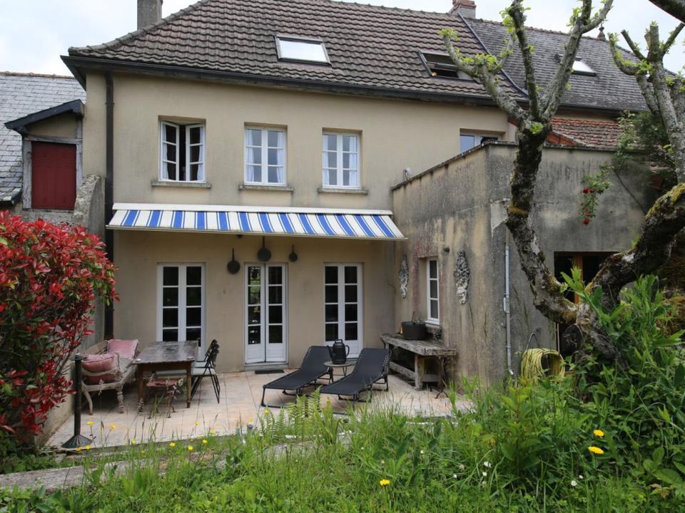 Landsbyhus i St.-Didier-sur-Arroux, Saone-et-Loire - foto 2