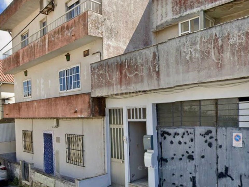 Erhvervsejendom i Camarate, Lisbon - foto 2