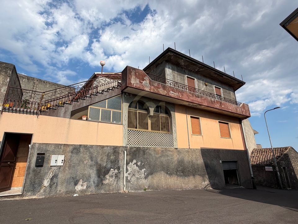 Villa in Nicolosi, Catania - foto 1