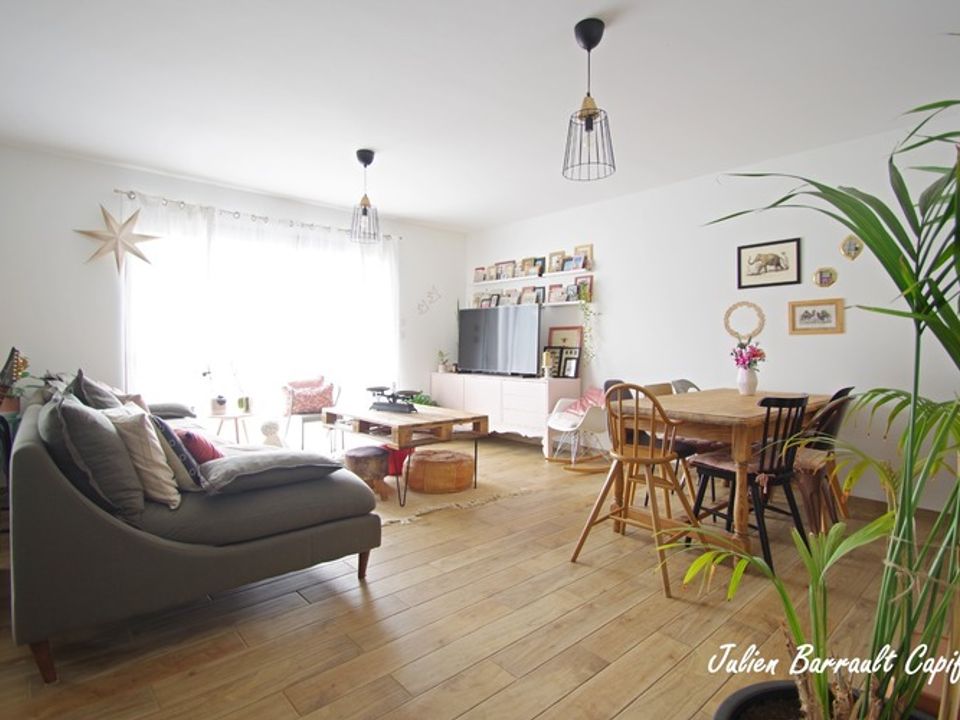 Villa in Saint-Julien-l'Ars, Vienne - foto 4