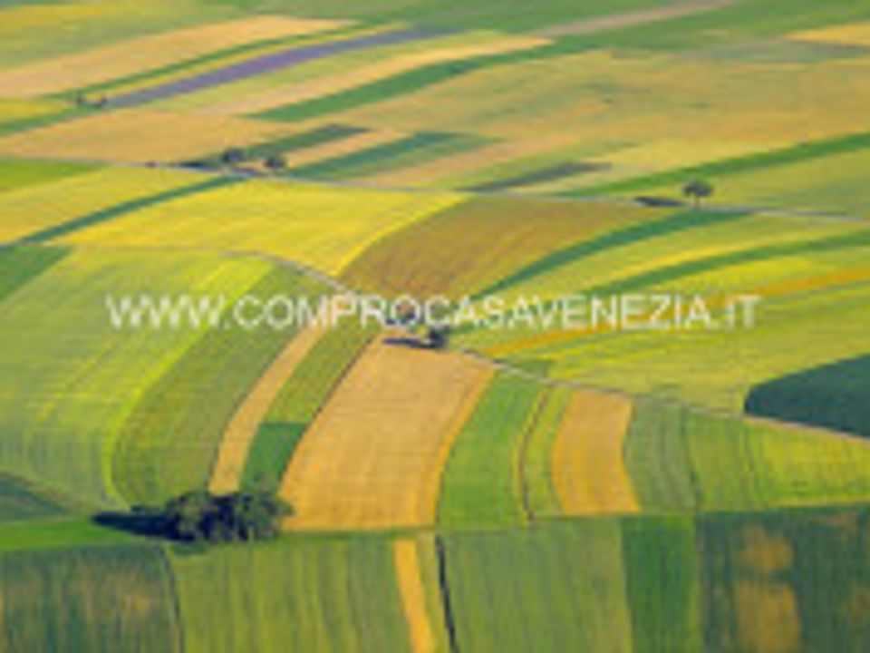 Helårsgrund i Santa Maria di Sala, Venice - foto 1