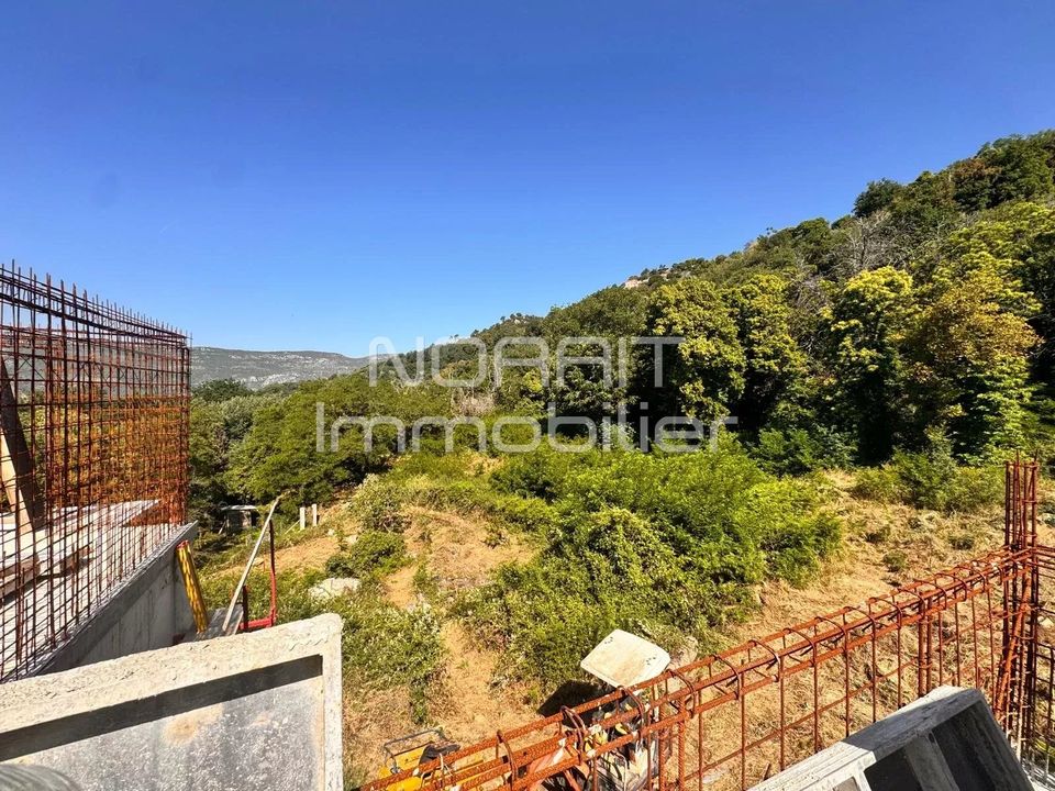 Helårsgrund i Berre-les-Alpes, Alpes-Maritimes - foto 4