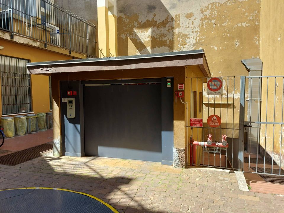 Parkeringsplads i Milan, Milan - foto 4