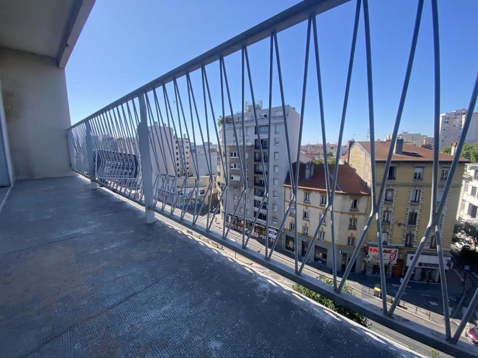 Lejlighed i Villeurbanne, Rhone - foto 1