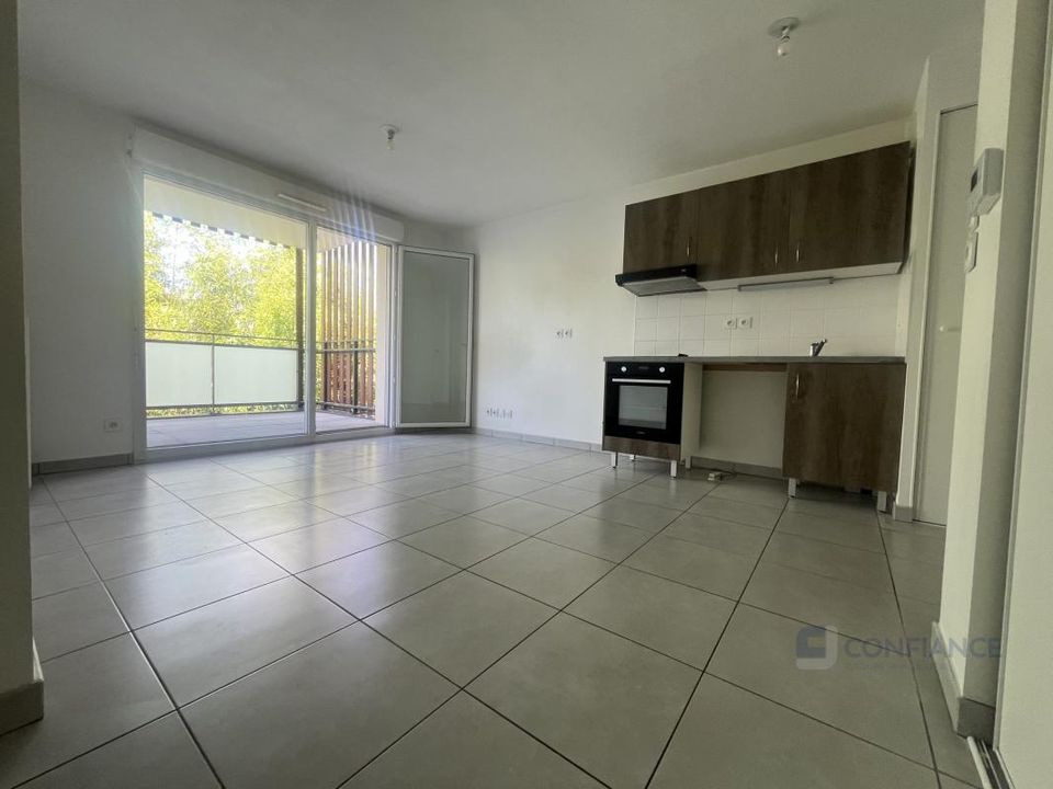 Apartamento em Meyzieu, Rhone - foto 2