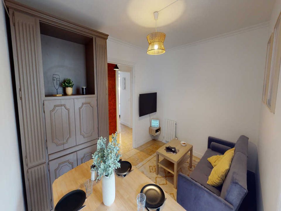 Apartment in Paris, Paris - photo 4