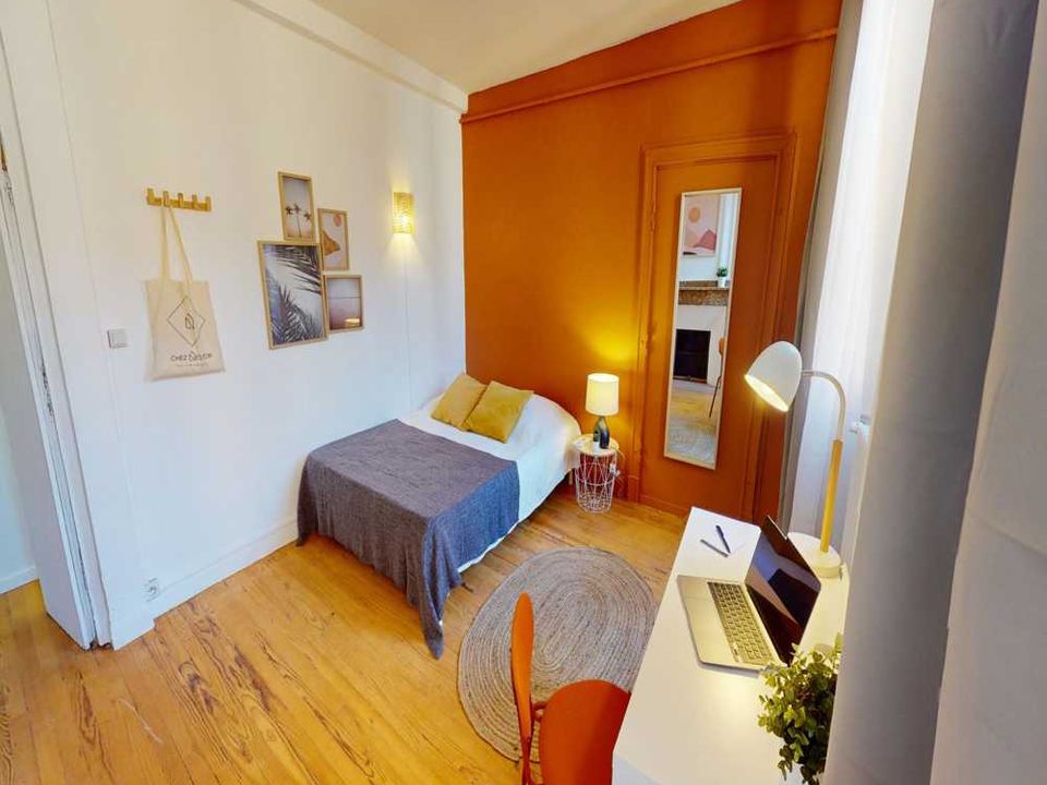 Apartment in Toulouse, Haute-Garonne - photo 2