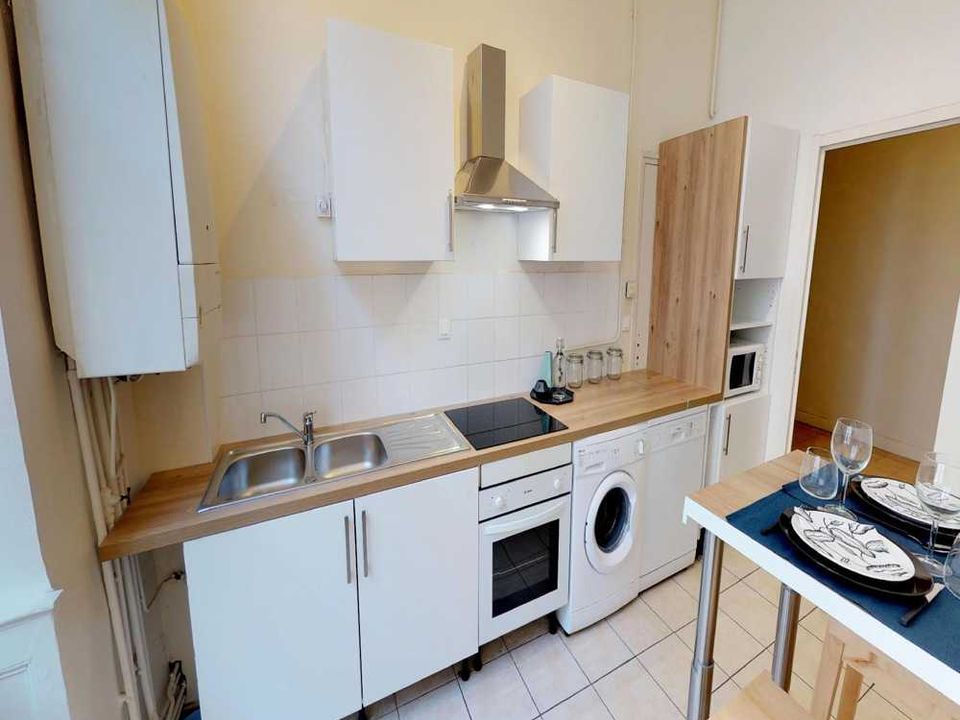Apartment in Lyon, Rhone - photo 5