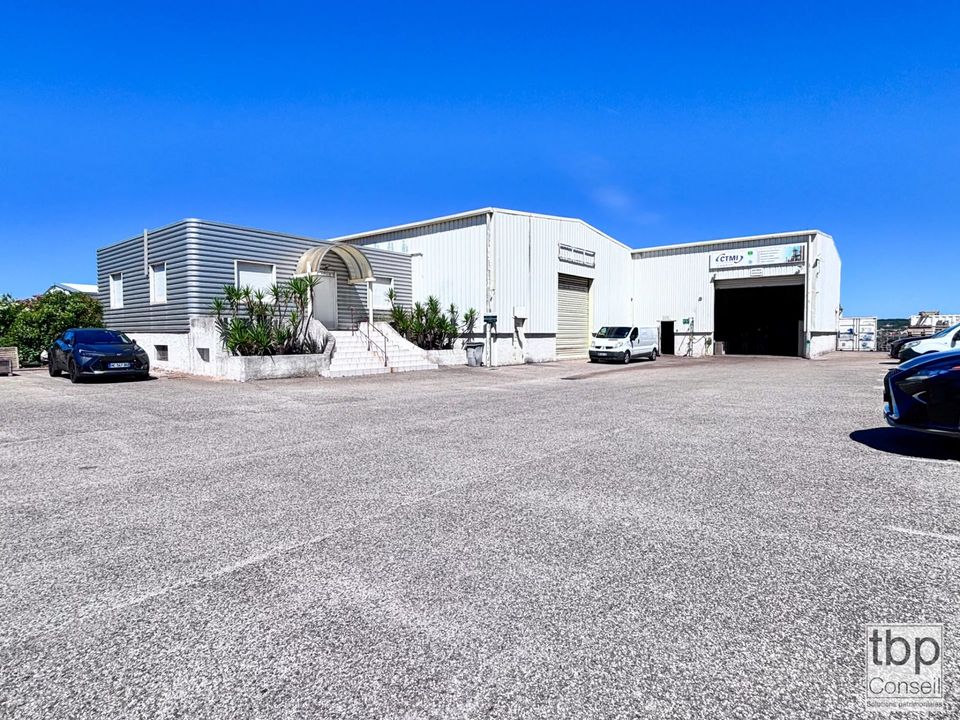 L'establiment comercial a Martigues, Bouches-du-Rhone - foto 1