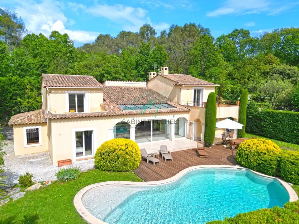 Villa i Roquefort-les-Pins, Alpes-Maritimes - foto 1