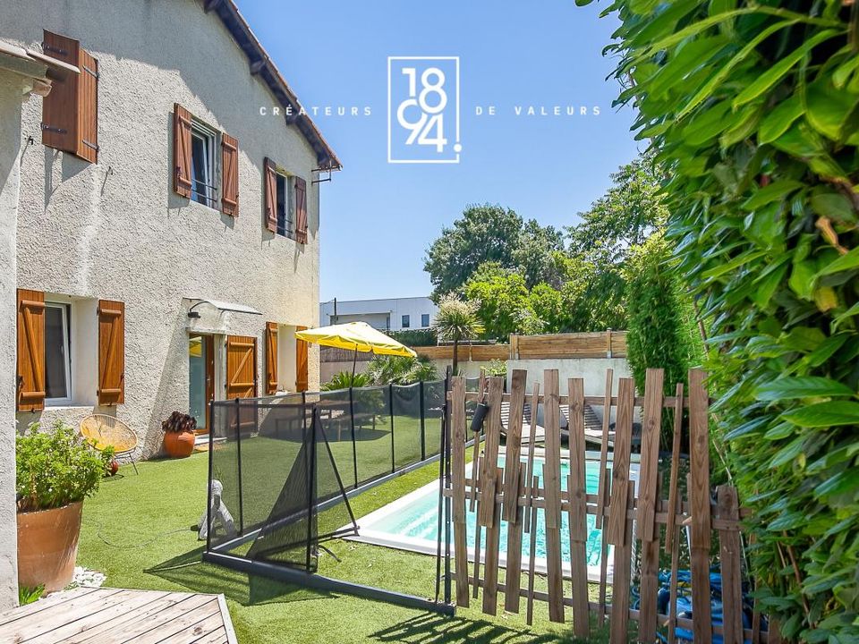 Villa i Aubagne en Provence, Bouches-du-Rhone - foto 2