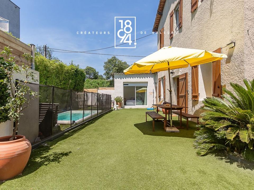 Villa i Aubagne en Provence, Bouches-du-Rhone - foto 4