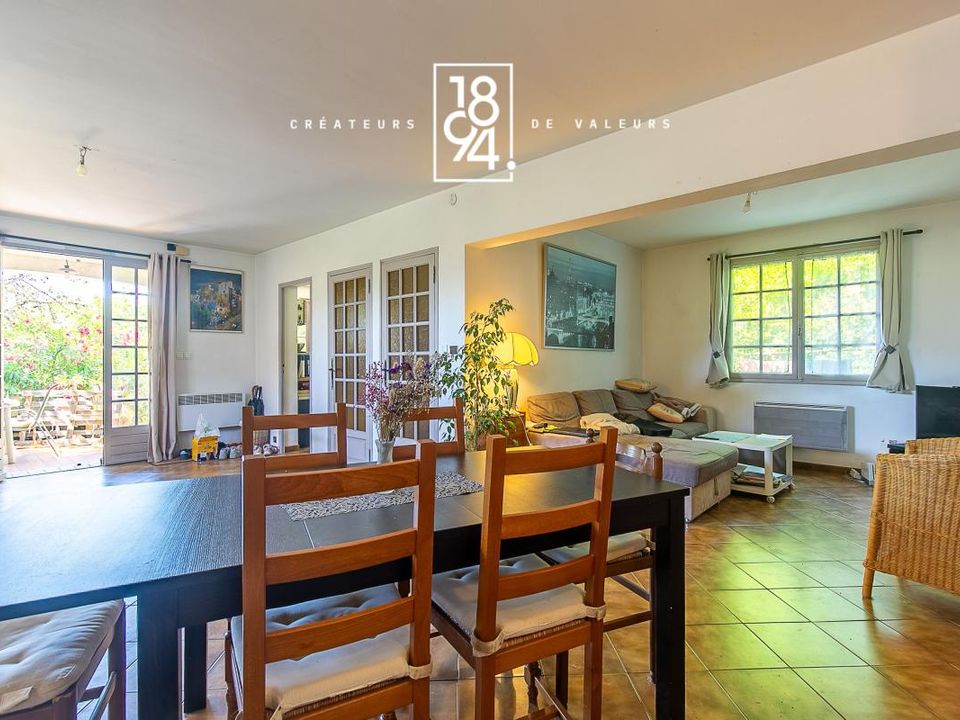 Villa i Aubagne en Provence, Bouches-du-Rhone - foto 4