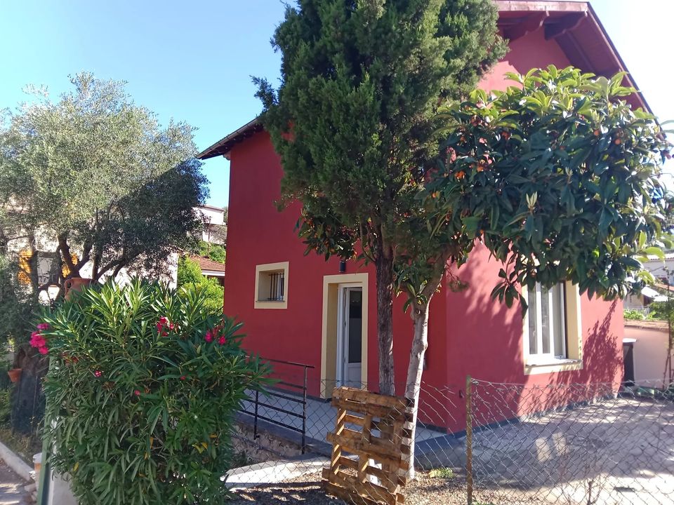 Villa i La Trinité, Alpes-Maritimes - bilde 1