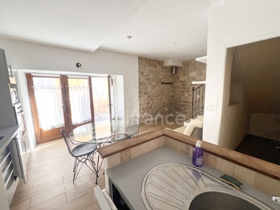 Casa de pueblo en Cereste, Alpes-de-Haute-Provence - foto 3