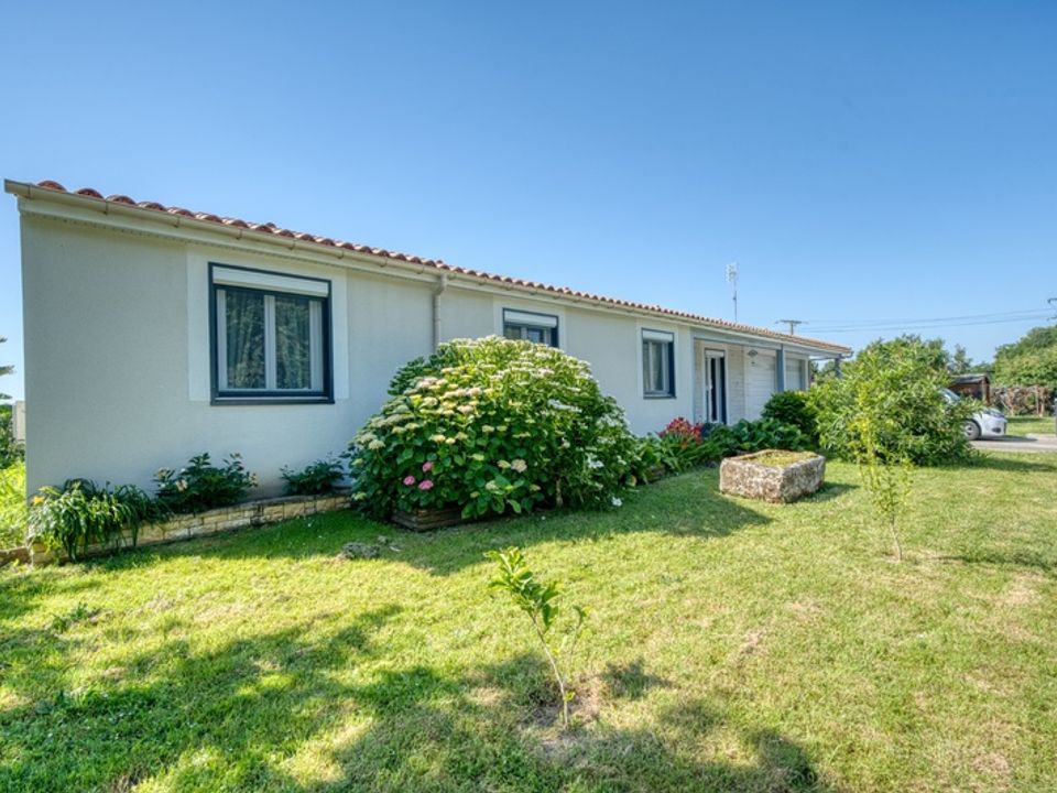 Villa a Tonnay-Charente, Charente-Maritime - foto 1