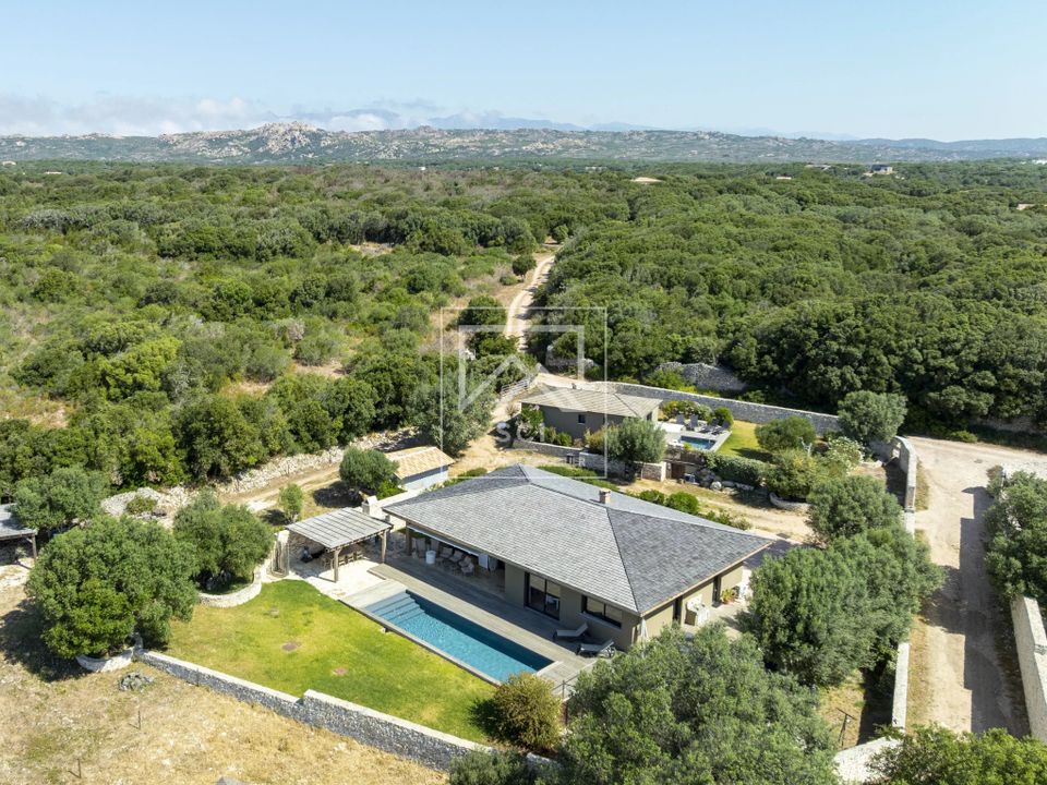 Villa en Bonifacio, Corse-du-Sud - foto 1