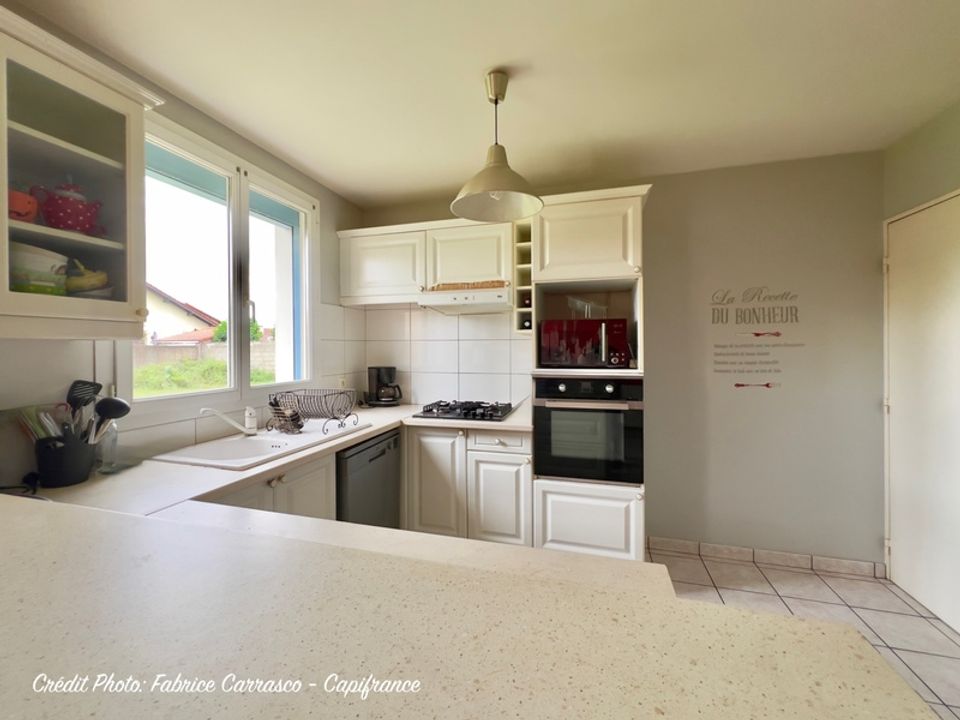 Villa en Saint-Beauzire, Puy-de-Dome - foto 4