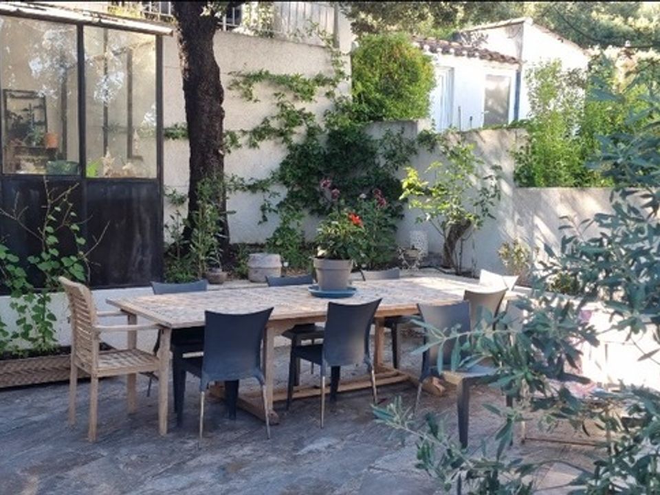 Villa i Aubagne en Provence, Bouches-du-Rhone - foto 4