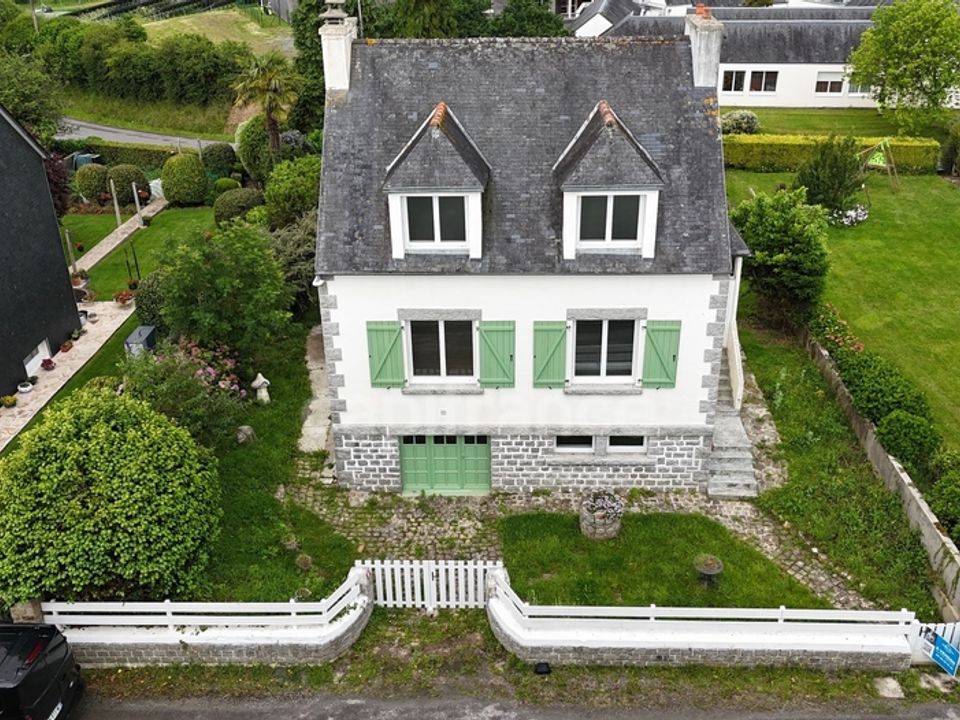 Landsbyhus i Plonevez-Porzay, Finistere - foto 1