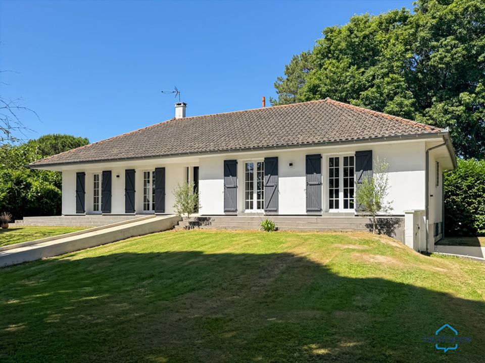 Villa i Aire-sur-l'Adour, Landes - bilde 1