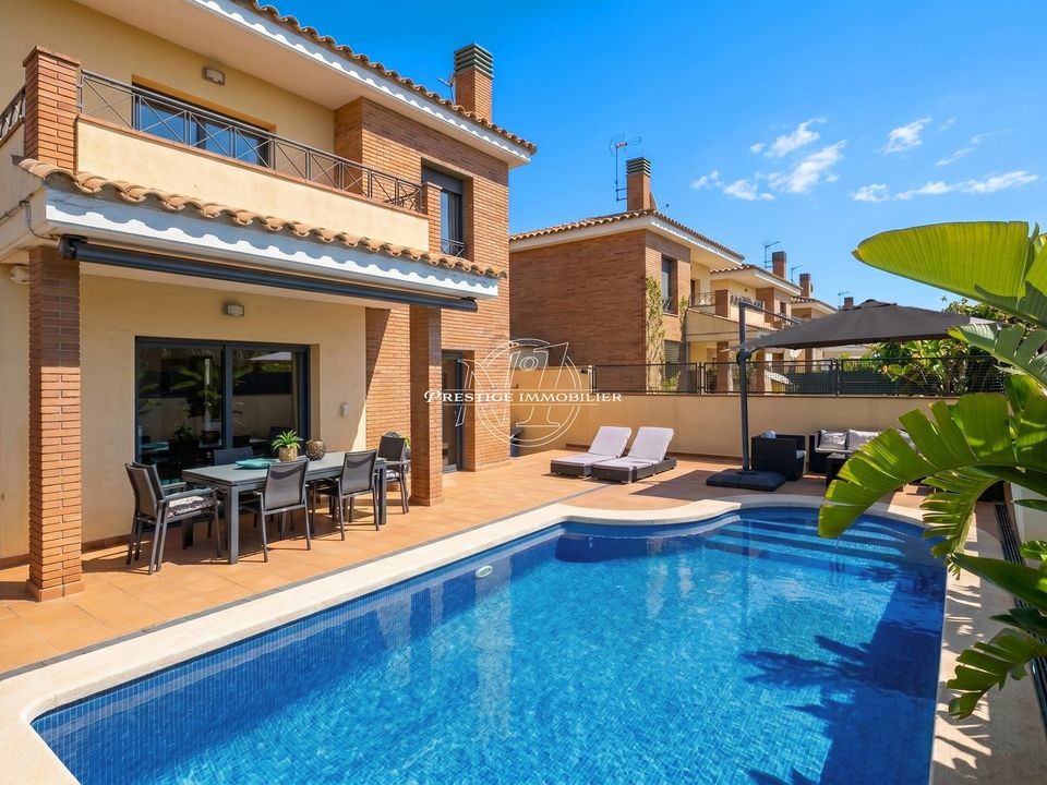 Villa i Empuriabrava, Gerona - foto 1
