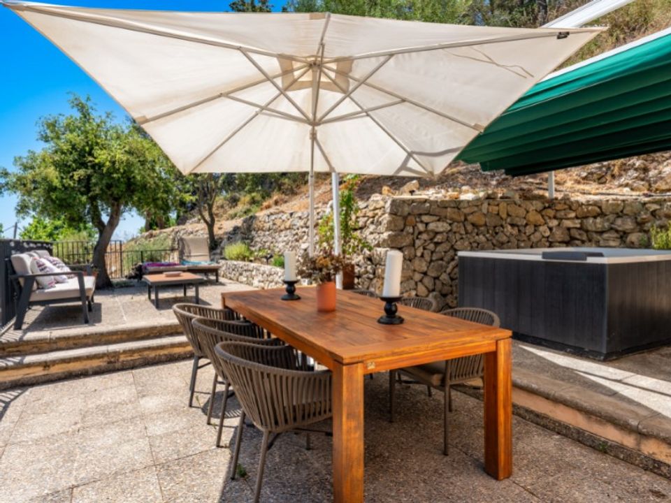 Villa - Puigpunyent, Mallorca - photo 2