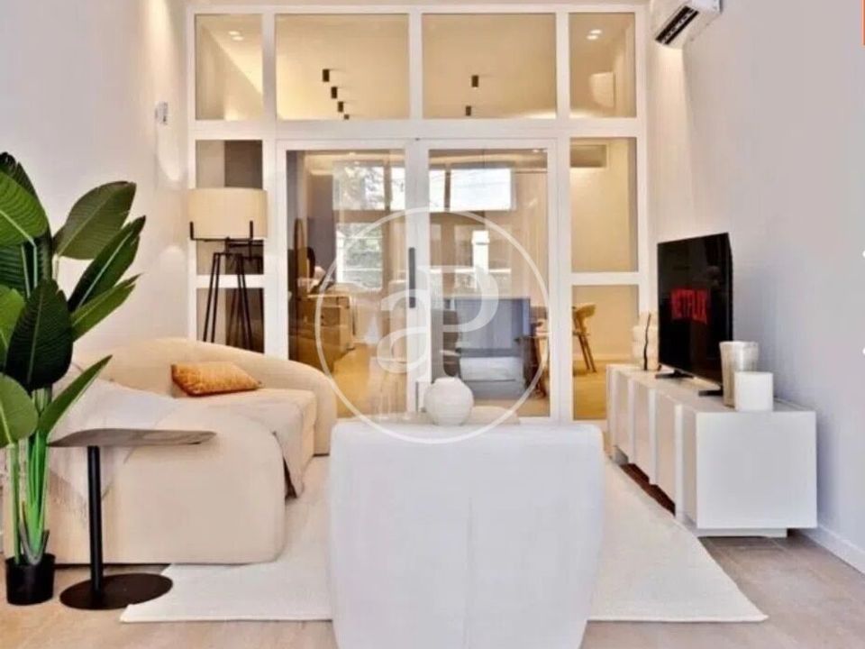 Apartment in Valencia, Valencia - photo 1