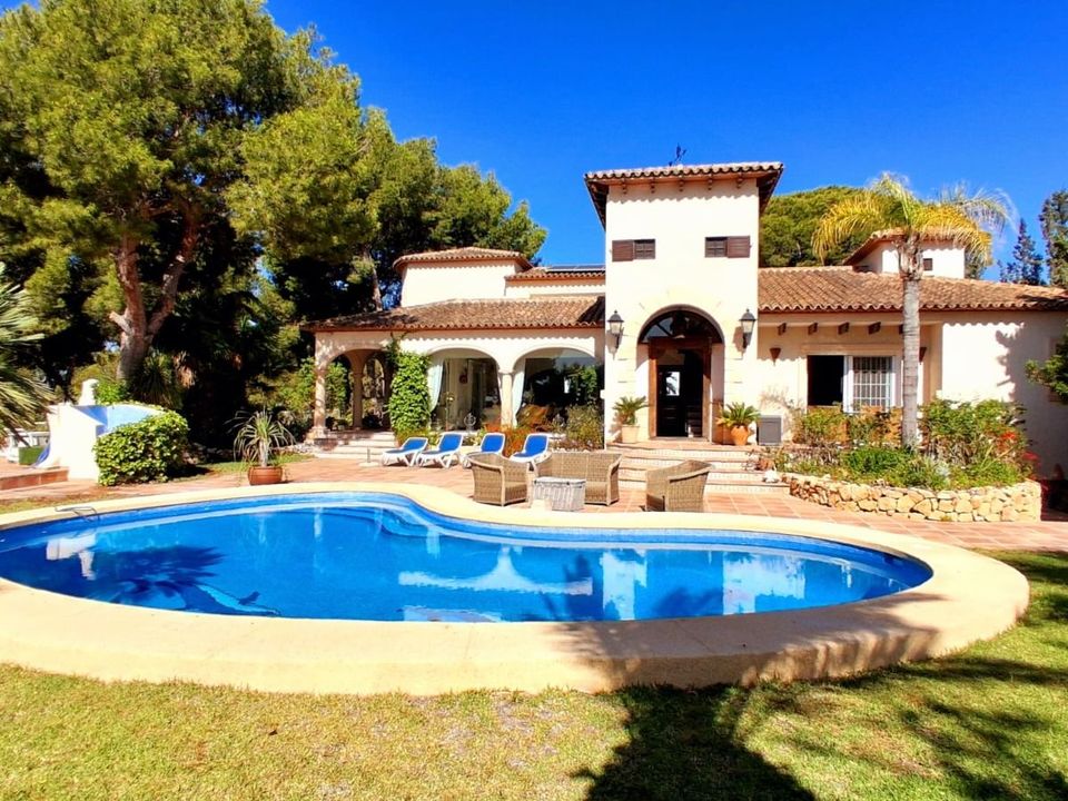 Villa i Alfaz del Pi, Alicante - foto 1