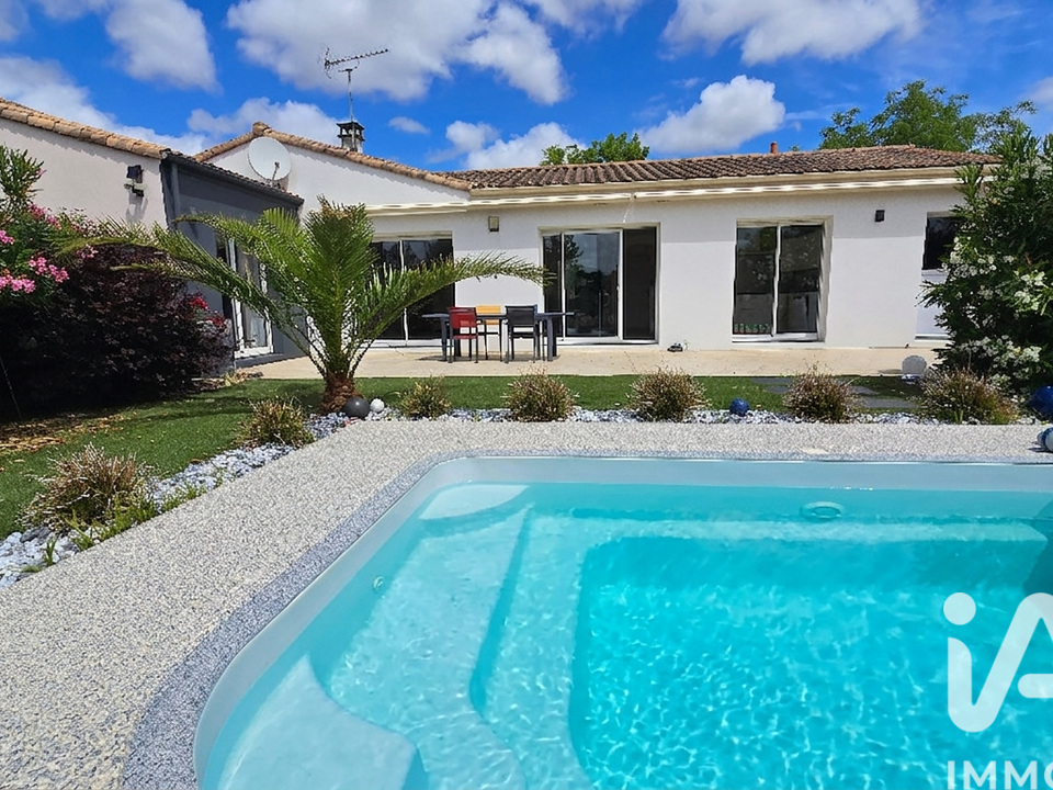 Villa a Niort, Deux-Sevres - foto 1