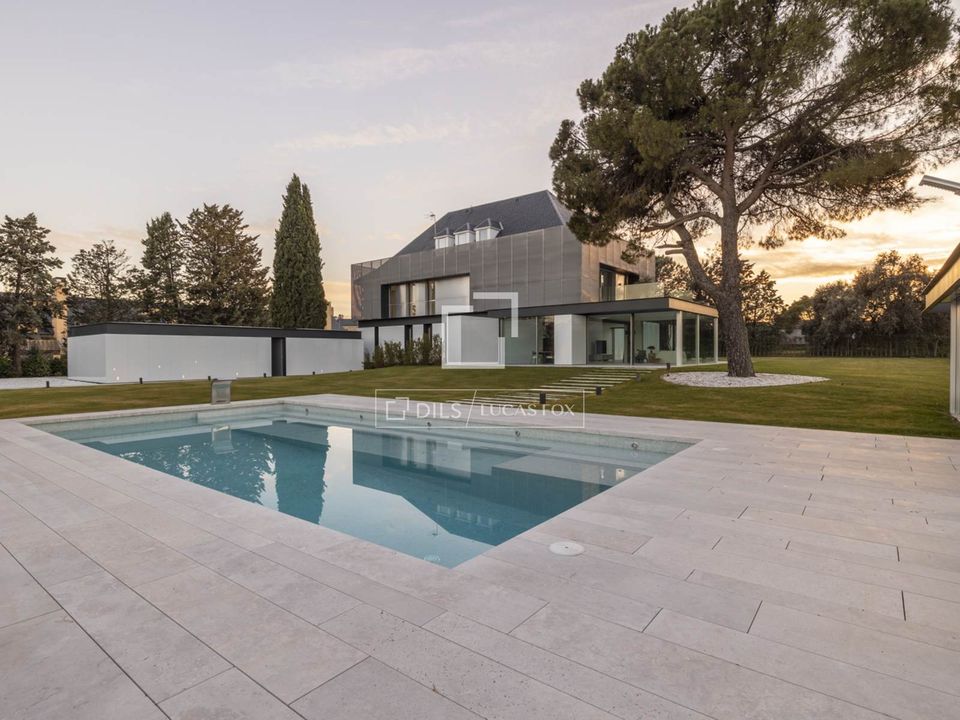 Villa i Pozuelo De Alarcon, Madrid - foto 2