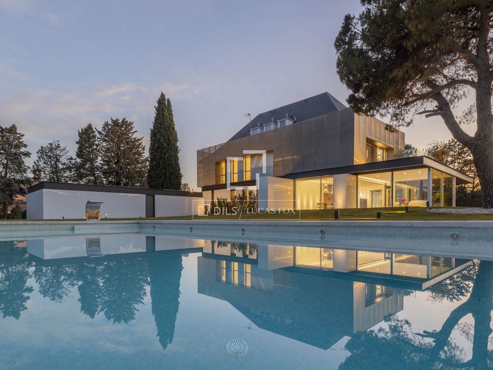 Villa i Pozuelo De Alarcon, Madrid - foto 1