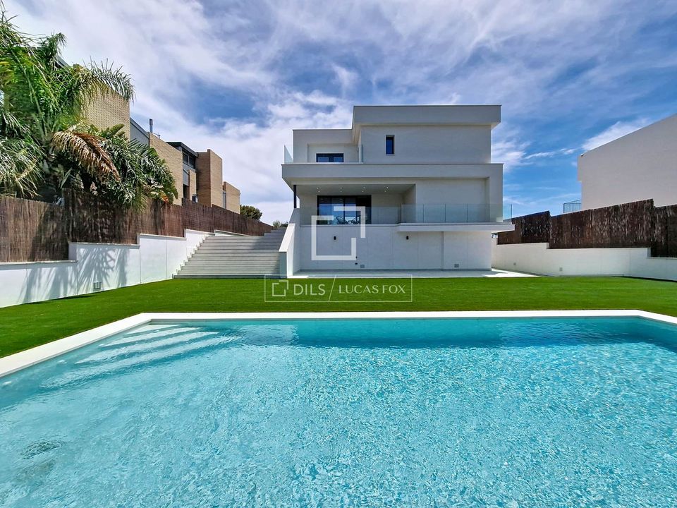 Villa i Vilanova I La Geltru, Barcelona - foto 3