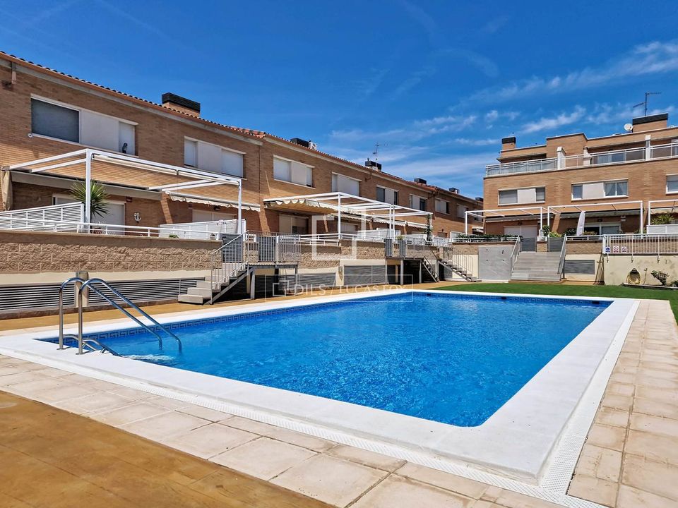 Villa - Cubelles, Barcelona - photo 2