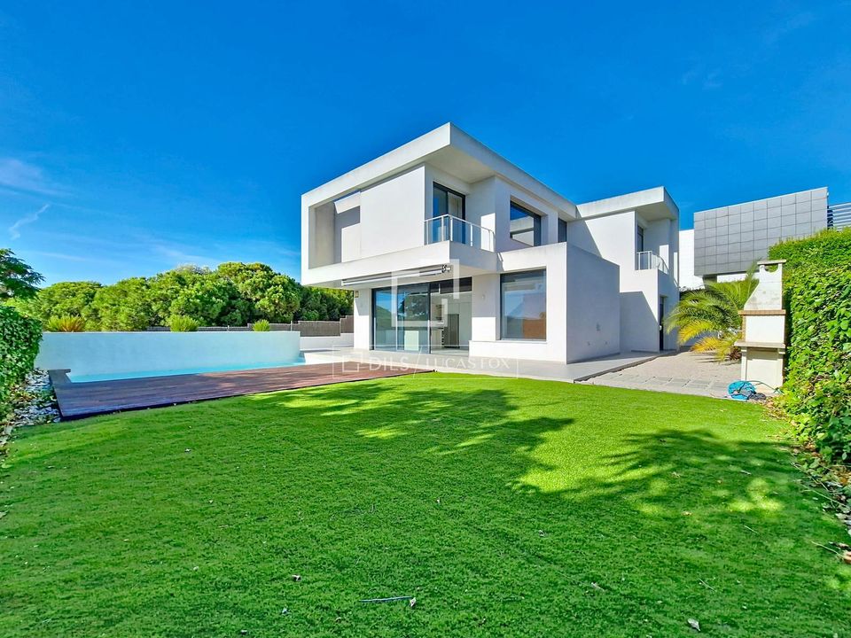 Villa i Vilanova I La Geltru, Barcelona - foto 1