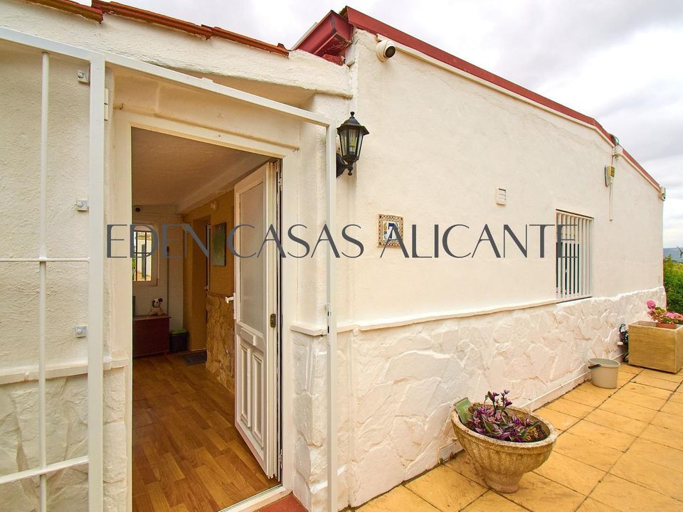 Villa en Biar, Alicante - foto 4
